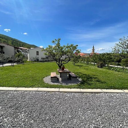 شقة Kmetija Tomazic Vinska Klet - Winery فيبافا المظهر الخارجي الصورة