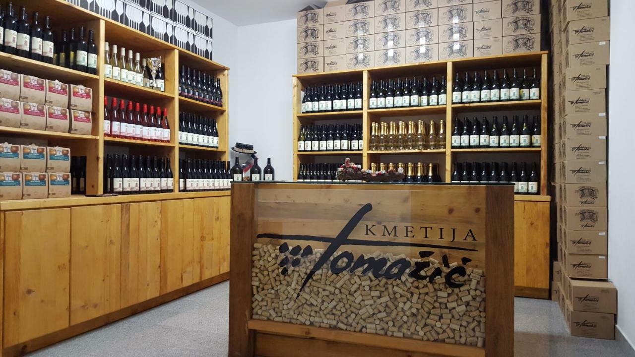 شقة Kmetija Tomazic Vinska Klet - Winery فيبافا المظهر الخارجي الصورة